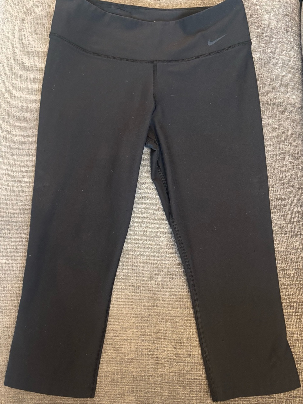 Nike Women’s One Legend Pant 27 Inch Black Dri-Fit Leggings, Medium